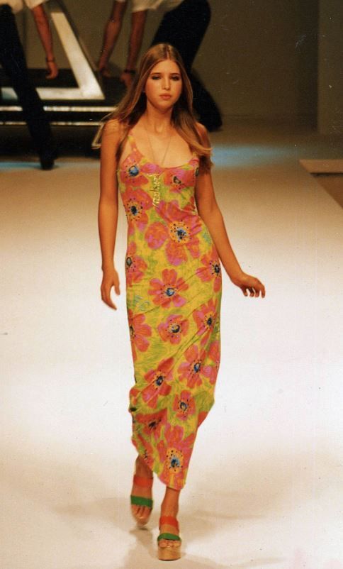 Una dintre cele mai urmarite femei din lume, in adolescenta. Cum arata Ivanka Trump atunci cand era model