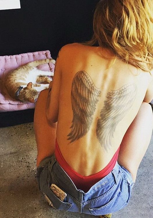 A avut cei mai sexy iubiti, dar acum viseaza la o relatie cu Kristen Stewart. Dezvaluirile neasteptate ale Bellei Thorne