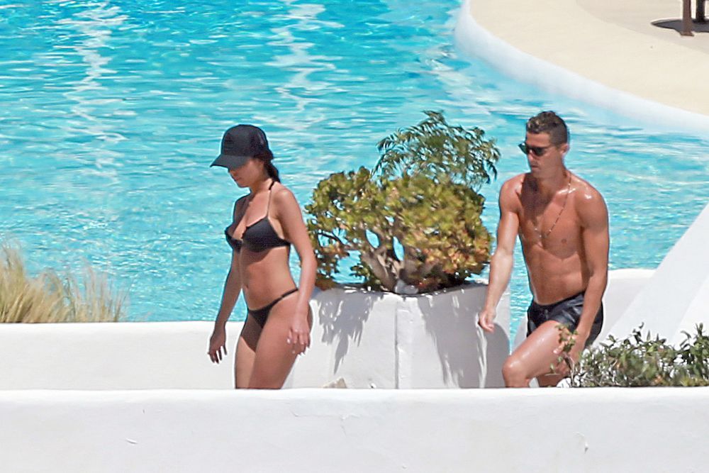 Iubita lui Ronaldo, in toata splendoarea, la plaja. Cum au fost fotografiati indragostitii si cat de bine arata Georgina