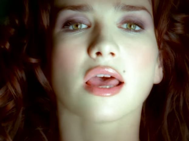 Natalia Oreiro, superba la 39 de ani. Cum arata in imaginile pe care fan clubul sau le face publice