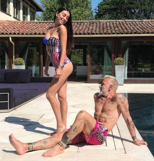 Gianluca, cel mai extravagant barbat de pe internet. Ce accesoriu inedit poarta barbatul in ultimele imagini