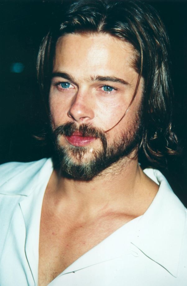 Brad Pitt, flirt intens cu o blonda celebra. Cu cine a iesit actorul la masa si ce se spune despre cei doi