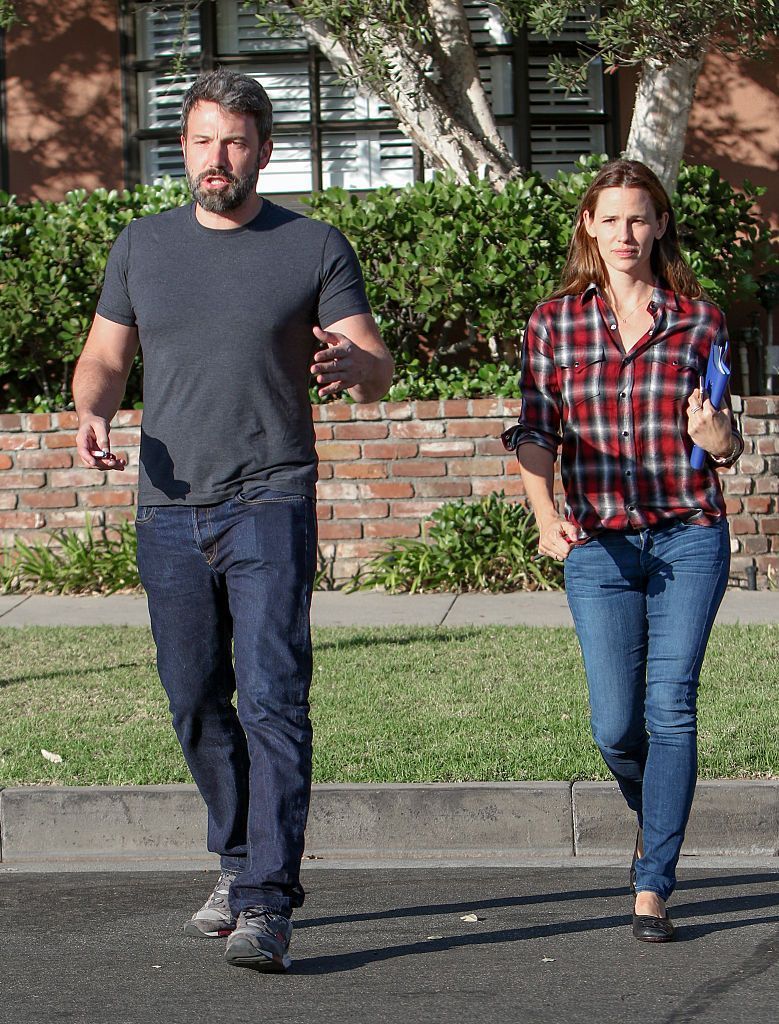 Dupa ce si-a inselat sotia ani de zile, Ben Affleck si-a facut o noua iubita. Cine e blonda cu care a fost surprins