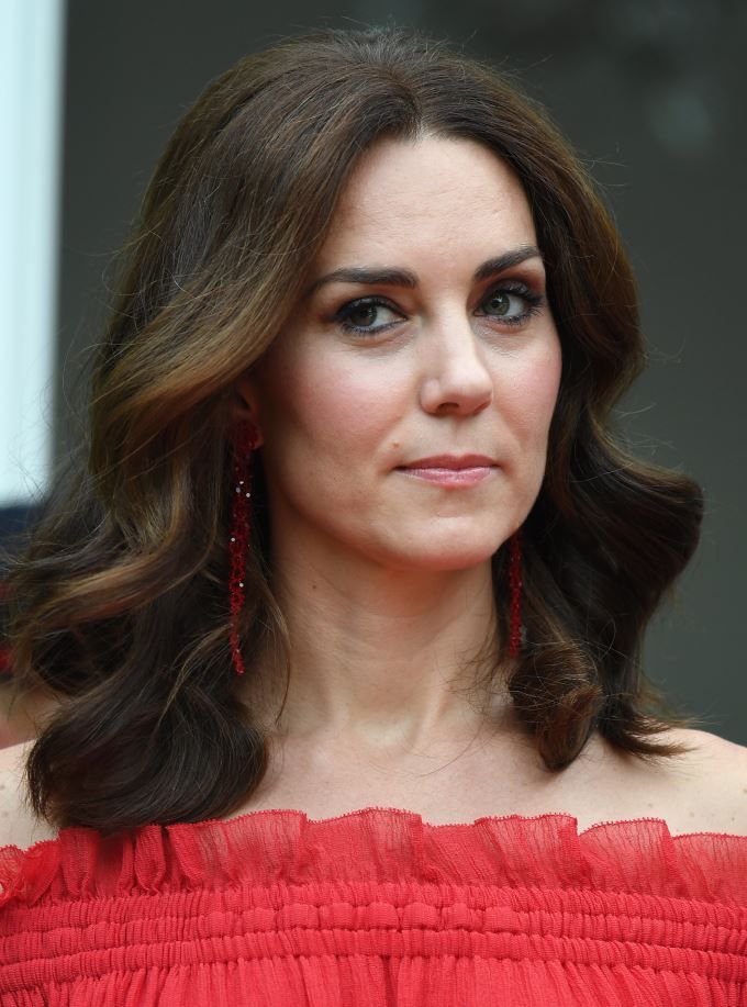 Kate Middleton, in rochie flamenco. Cum s-a imbracat Ducesa de Cambridge si ce i-a impresionat pe fani