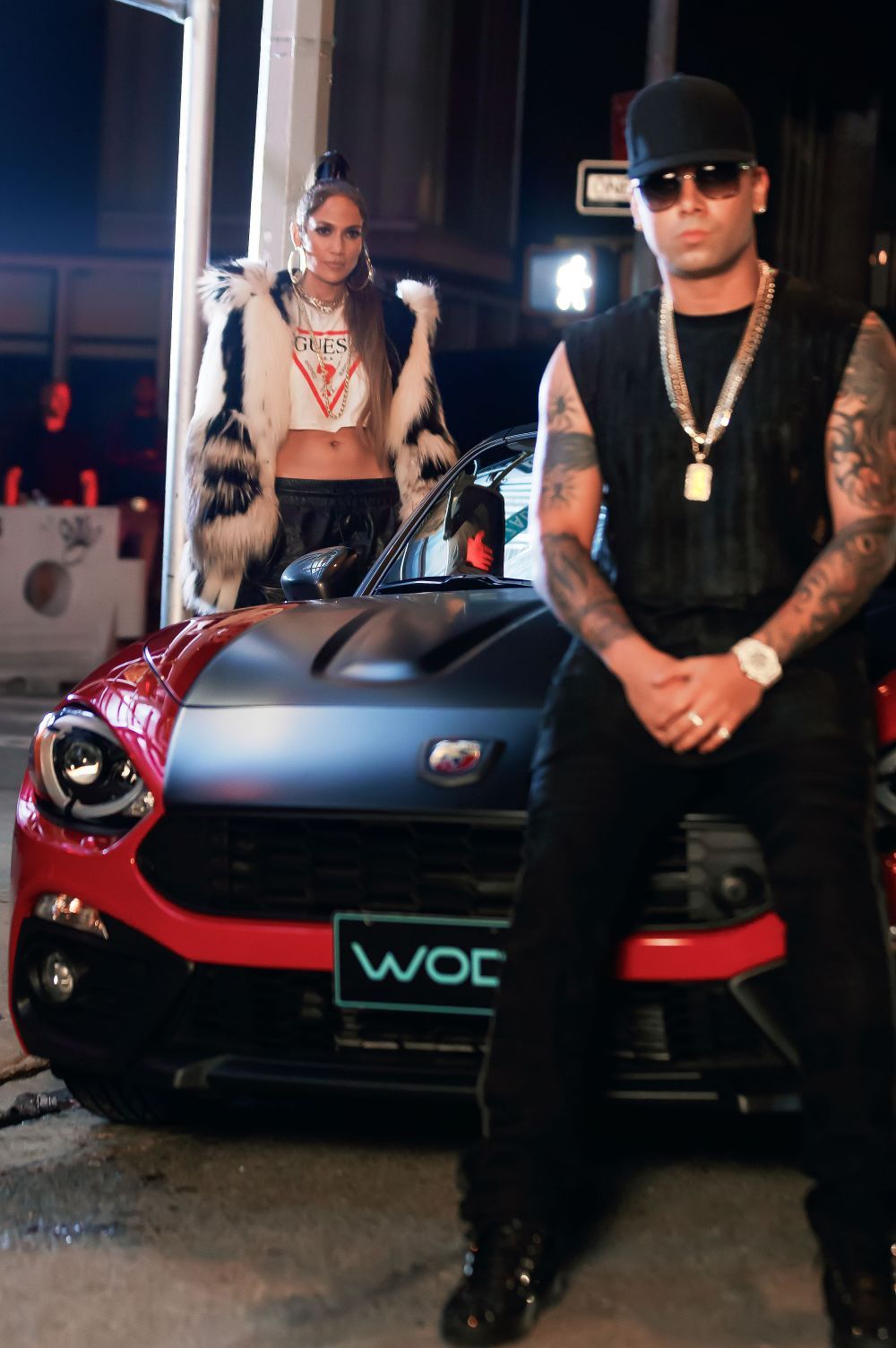 J. Lo, ravasitoare in ultimul videoclip. Fotografii au surprins-o in timpul filmarilor
