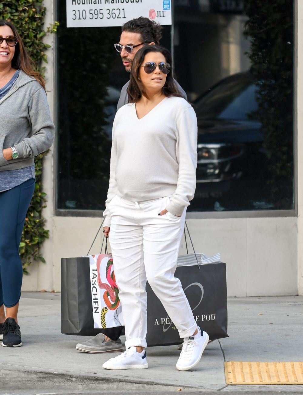 Cum arata Eva Longoria insarcinata in sase luni