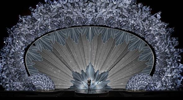 OSCAR 2018: Cum va arata podiumul vedetelor din acest an. Are 45 de milioane de cristale Swarowski