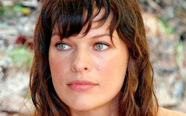Milla Jovovich, apariție de revistă pe covorul roșu de la Cannes