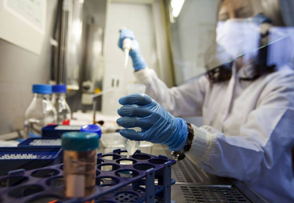Premiera medicală pe care o aştepta toată lumea: Medicii au reuşit să vindece cancerul de s&acirc;n &icirc;n stare avansată
