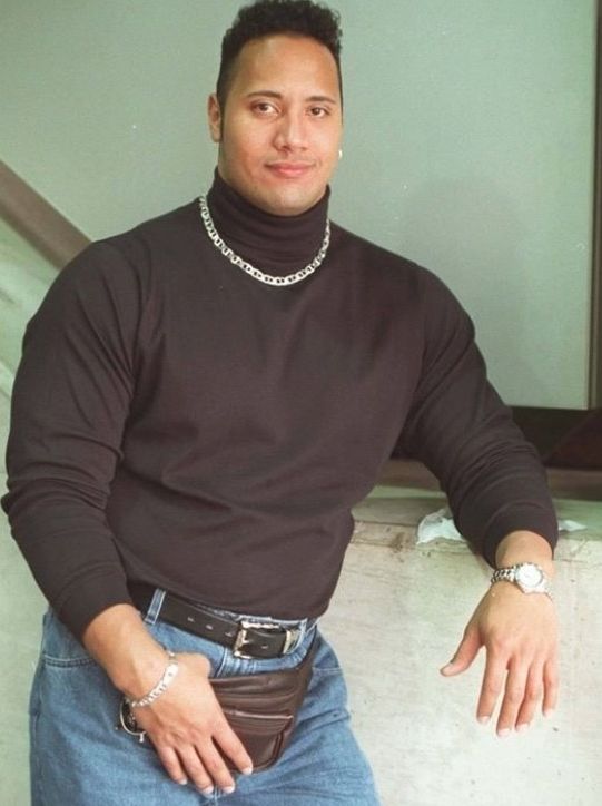 Dwayne Johnson nu a arătat mereu așa. O fotografie cu el din anii 90 &icirc;i amuză copios pe internauți