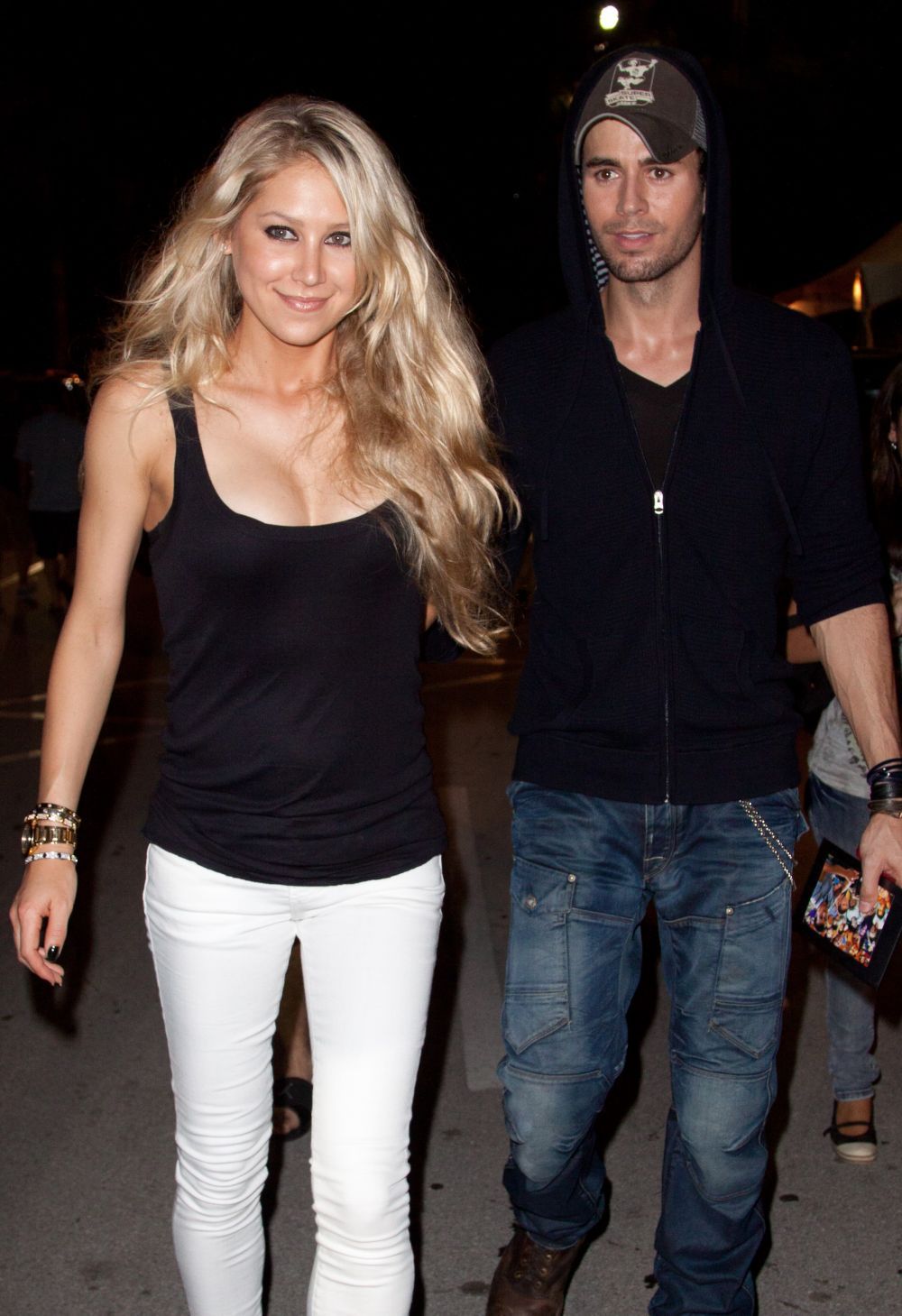 Gemenii lui Enrique Iglesias cuceresc internetul. C&acirc;t de adorabili sunt micuții de 7 luni