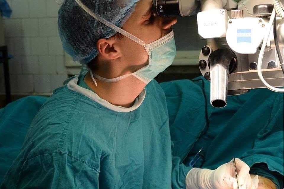 Cum scăpăm de gușă sau bărbia dublă! Se rezolvă fără intervenție chirurgicală! Mai multe aflăm de la Dr. Gabriel Mazilu