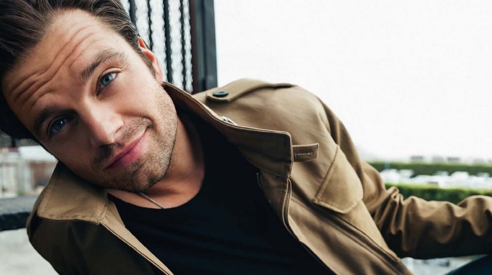 Actorul rom&acirc;n Sebastian Stan, la brațul celei mai frumoase blonde de la Hollywood. Cum au fost fotografiați
