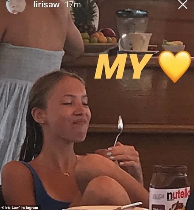 Fiica lui Kate Moss a &icirc;mplinit 16 ani. Adolescenta a moștenit frumusețea mamei