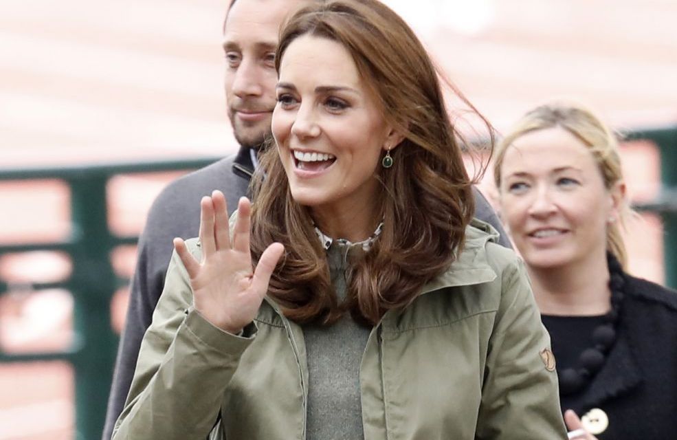 Kate Middleton, &icirc;ntr-o ținută veche de zece ani, la &icirc;ntoarcerea din concediu de maternitate