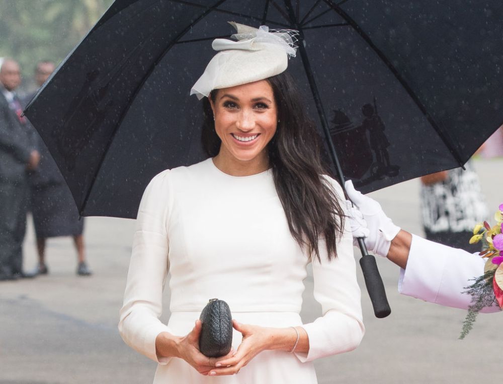L-a fermecat pe prinţ: Meghan Markle, &icirc;n prima sa ţinută de gală! Vezi fotografiile speciale!