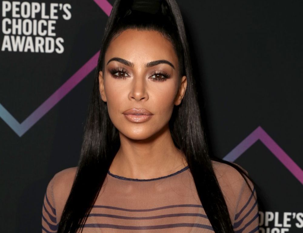 Kim Kardashian, iluzie optică pe covorul roșu. A avut o rochie hipnotizantă