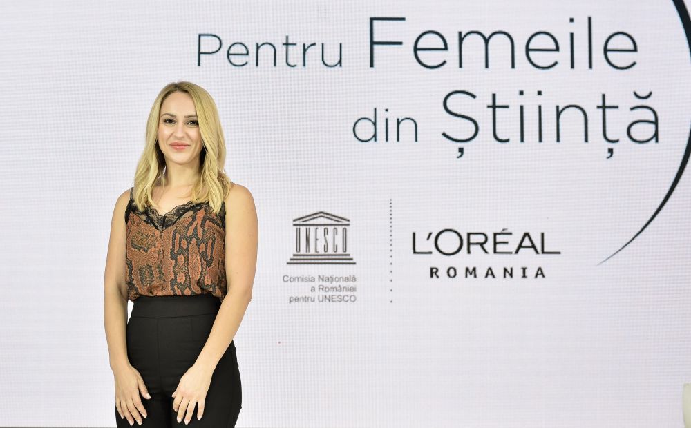 Rom&acirc;ncele care vor să schimbe lumea spun că știința nu e un teren minat pentru femei