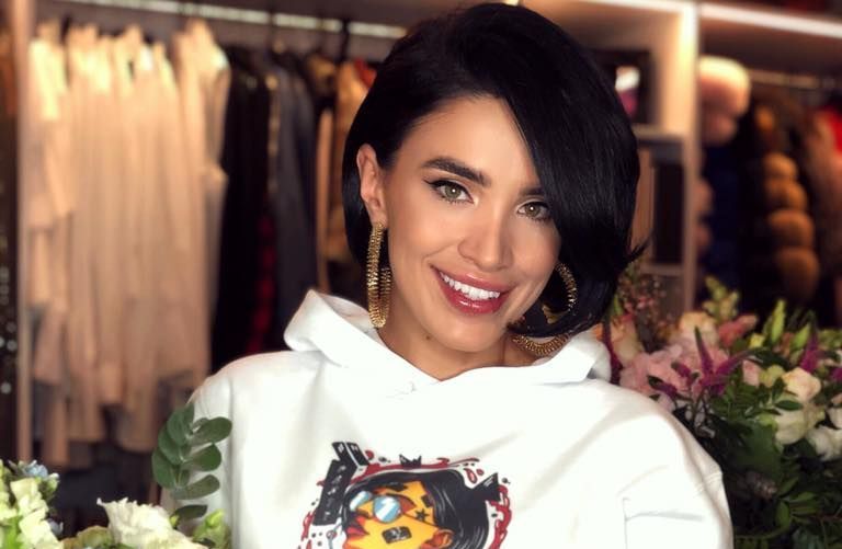 Adelina Pestrițu le-a arătat fanilor cum arată dressingul ei impresionant