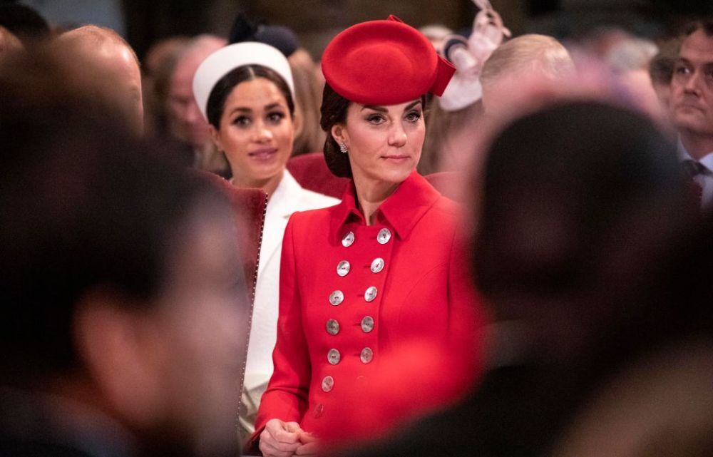 Sărutul dintre Kate și Meghan a fost premeditat. Care este pactul secret dintre cele două ducese