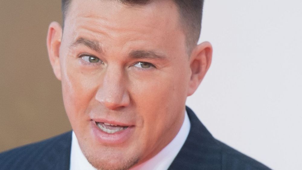 Channing Tatum, gol pe internet. Iubita lui l-a făcut să renunțe la haine