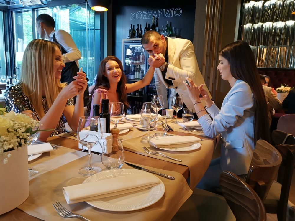 Deşi au avut conflicte cu Brigitte, i-au fost alături! Cum au strălucit Otniela, Otilia Billionera şi Ioana Filimon la cununie
