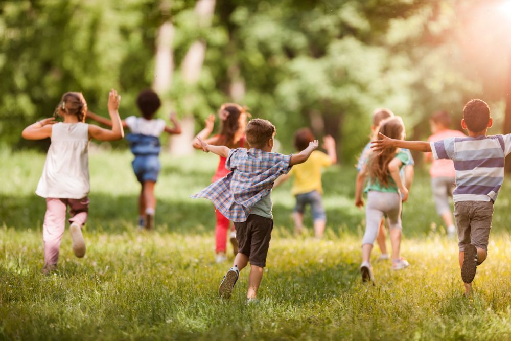 Educație cu joacă &icirc;n vacanță! Jocuri și idei utile pentru vară