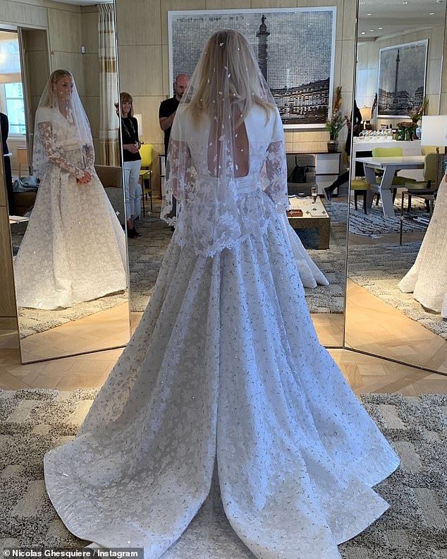 Sophie Turner, frumoasă ca o prințesă &icirc;n rochie de mireasă. Cum a arătat Sansa din Game of Thrones &icirc;n ziua nunții