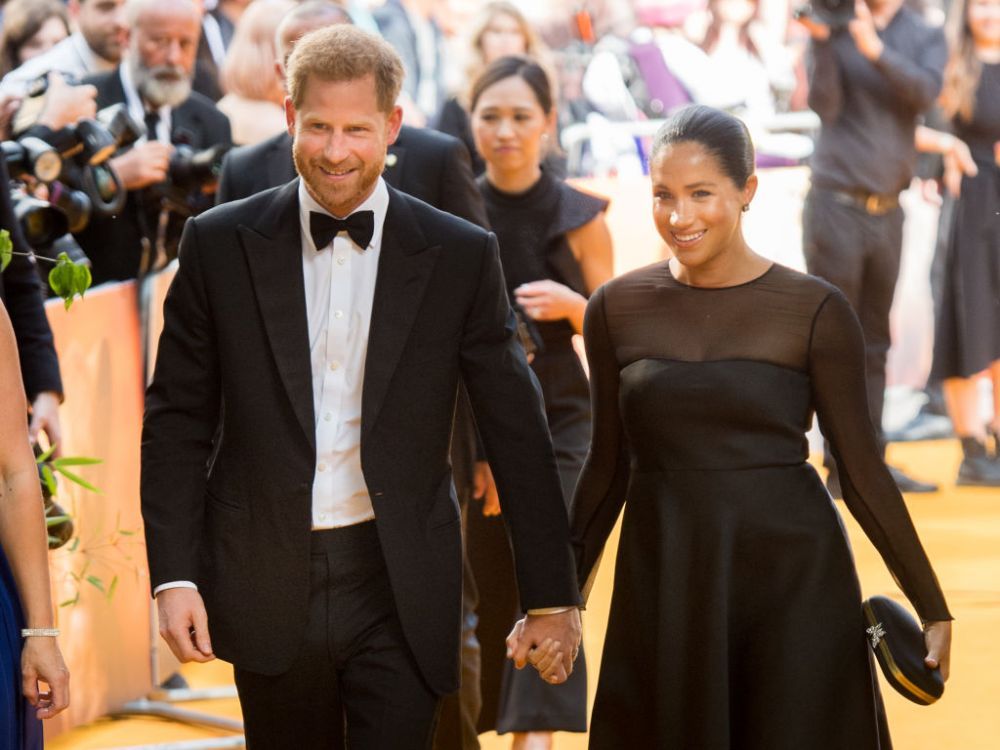 Mesajul transmis de Meghan Markle și Prințul Harry Prințului George a st&acirc;rnit controverse pe internet