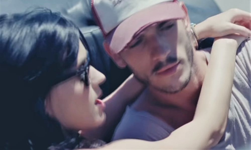 Katy Perry, acuzată de hărțurire sexuală de un bărbat. Cine e artistul care s-a pl&acirc;ns lumii &icirc;ntregi