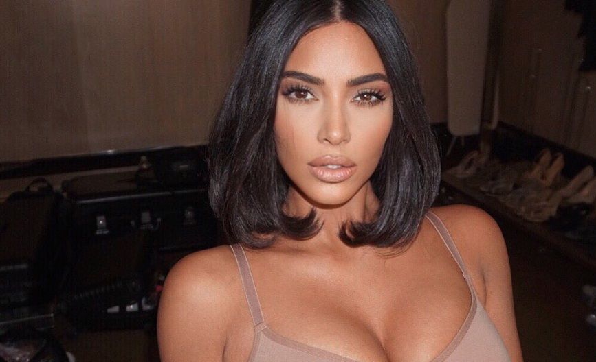 Kim Kardashian și accidentele ei foto memorabile. C&acirc;nd și-a trucat vedeta fotografiile