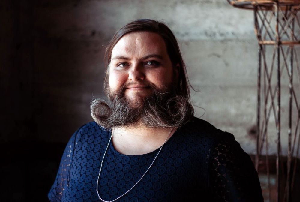 Ea e femeia cu barbă! Rose Geil c&acirc;știgă concursuri de bărboși, după ce vreme de 30 de ani s-a bărbierit ca bărbații