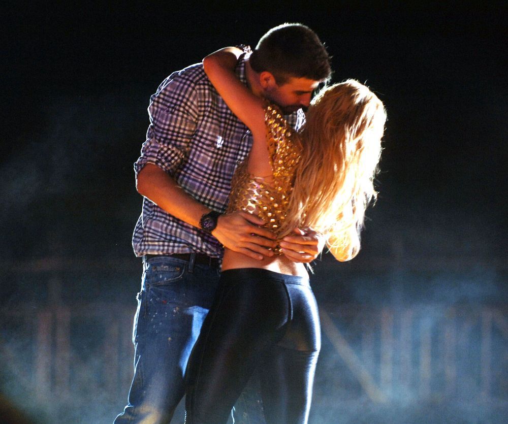 Este cu 10 ani mai mare ca soțul ei, dar nu &icirc;și arată v&acirc;rsta. Shakira, look de puștoaică la cea mai recentă apariție