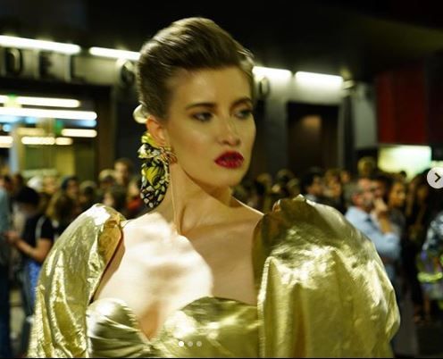 Sunt Iulia Albu și te &icirc;ntreb: Tu știi cine ești ?&nbsp;