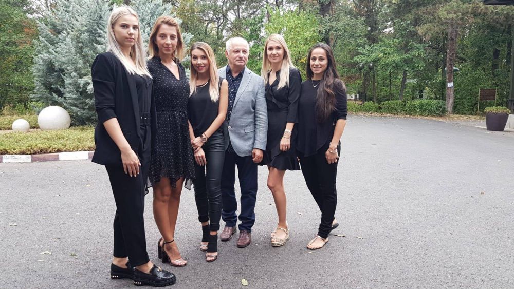 Campioanele sexy de la tenis de masă au sărbătorit c&acirc;știgarea celui de-al doilea titlu european