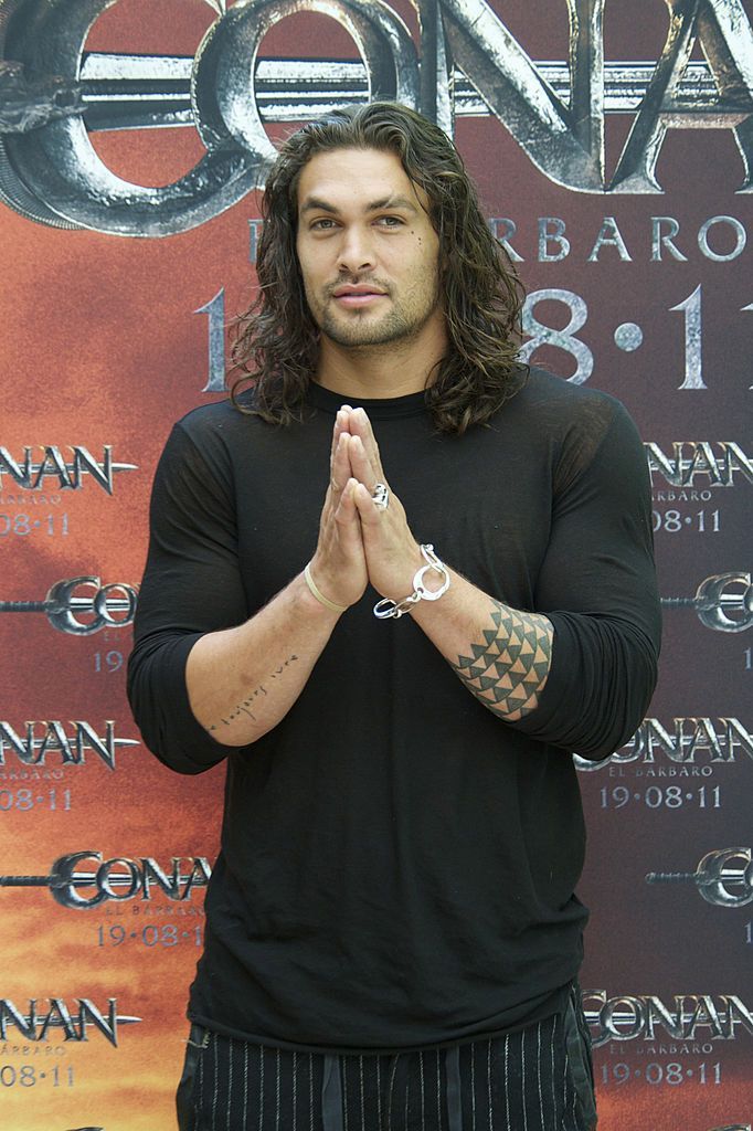 Jason Momoa, pictorial incendiar &icirc;n revista Esquire. Cum a pozat &ldquo;cel mai sexy bărbat din lume&rdquo;