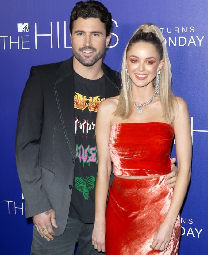 Kaitlynn Carter despre Miley Cyrus: &bdquo;Nu credeam că pot iubi o femeie așa cum am iubit-o pe ea&rdquo;