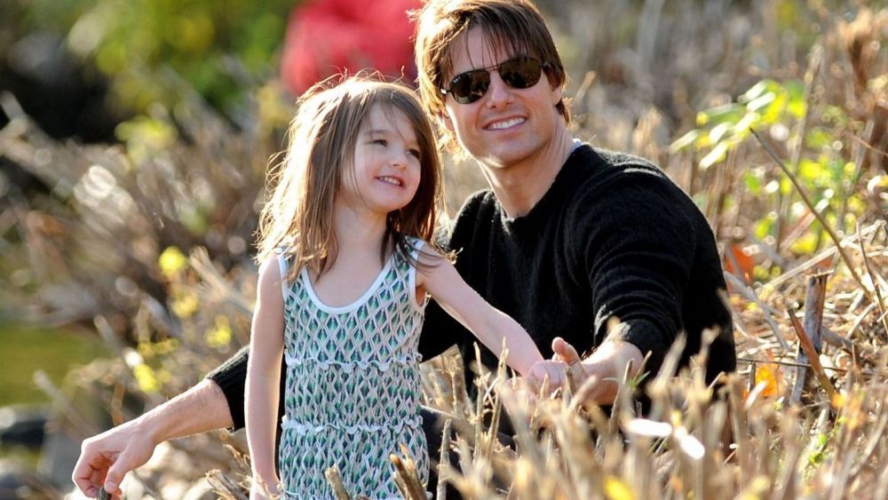 Katie Holmes, o mamă fericită. Actrița a crescut-o singură Suri, fiica lui Tom Cruise