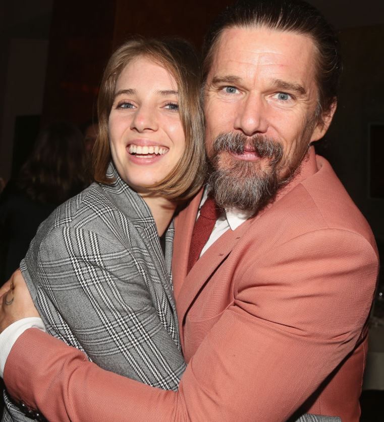 Fiica actorilor Ethan Hawke și Uma Thurman, leită mama ei. Cum arată Maya Thurman Hawke