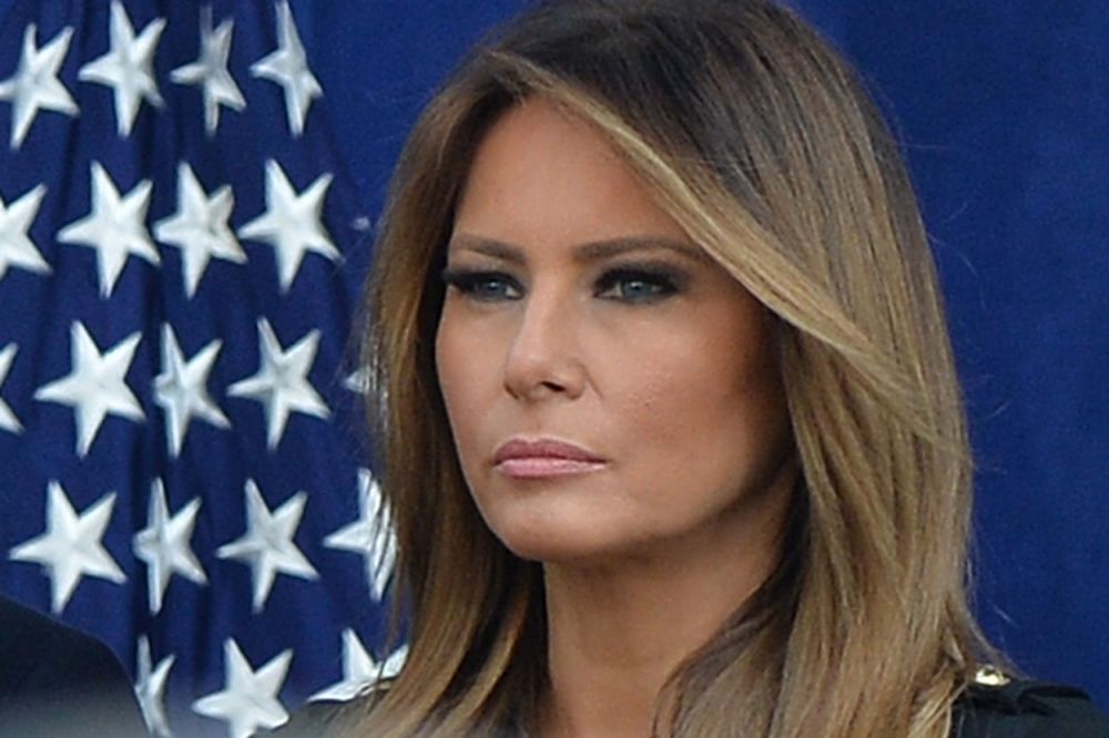 Melania Trump, criticată pentru cum stă &icirc;mbrăcată &icirc;n Casa Albă: &rdquo;Nu a plătit Trump factura&rdquo;