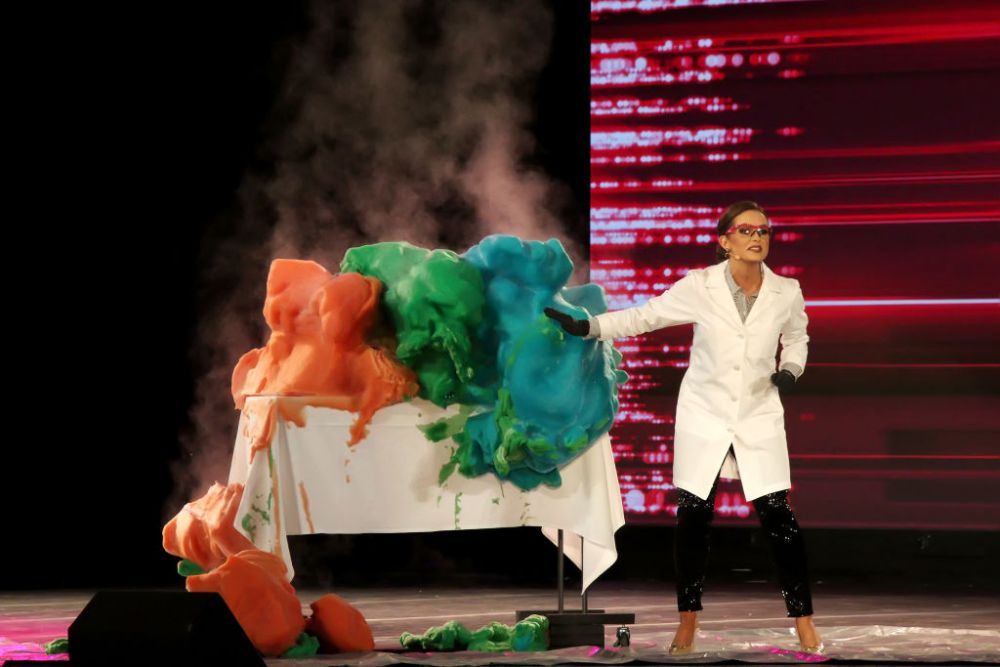 Wow! Miss America 2020 s-a ,,&icirc;ncoronat&rdquo; cu descompunerea catalitică a peroxidului de hidrogen