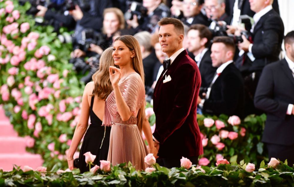 Sexy printre zarzavaturi! Super-modelul Gisele Bundchen protejează planeta