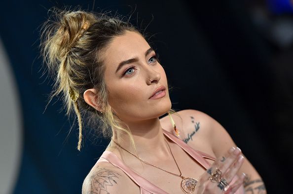 Paris Jackson &icirc;l va juca pe Iisus Hristos &icirc;n noul film indie Habit , alături de Bella Thorne