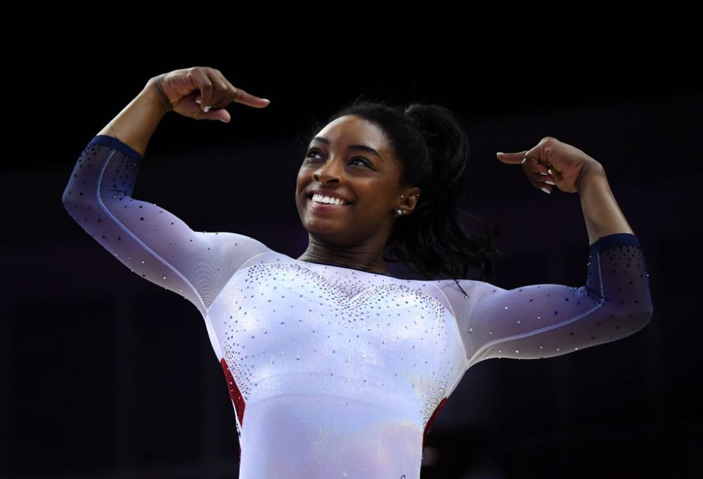 Simone Biles, extrem de sexy &icirc;n costum de baie. Cum s-a pozat cea mai de succes gimnastă din lume