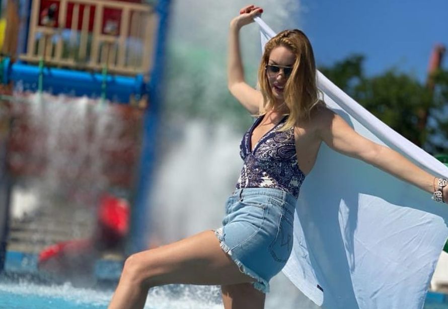 Valentina Pelinel a publicat o imagine cu gemenele, iar fanii au sesizat imediat diferența dintre ele