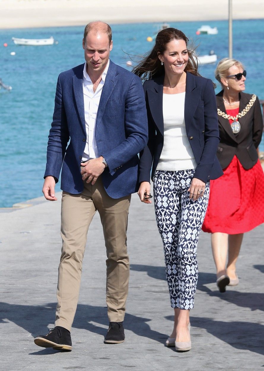 Toată lumea spune că nu se suportă și că evită să se &icirc;nt&acirc;lnească. Ce mesaj au transmite Kate și William cu ocazia zilei lui Meghan Markle