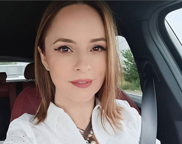 Andreea Marin, &icirc;n costum de baie la 45 de ani. Rar se lasă fotografiată așa. Foto de senzație cu vedeta