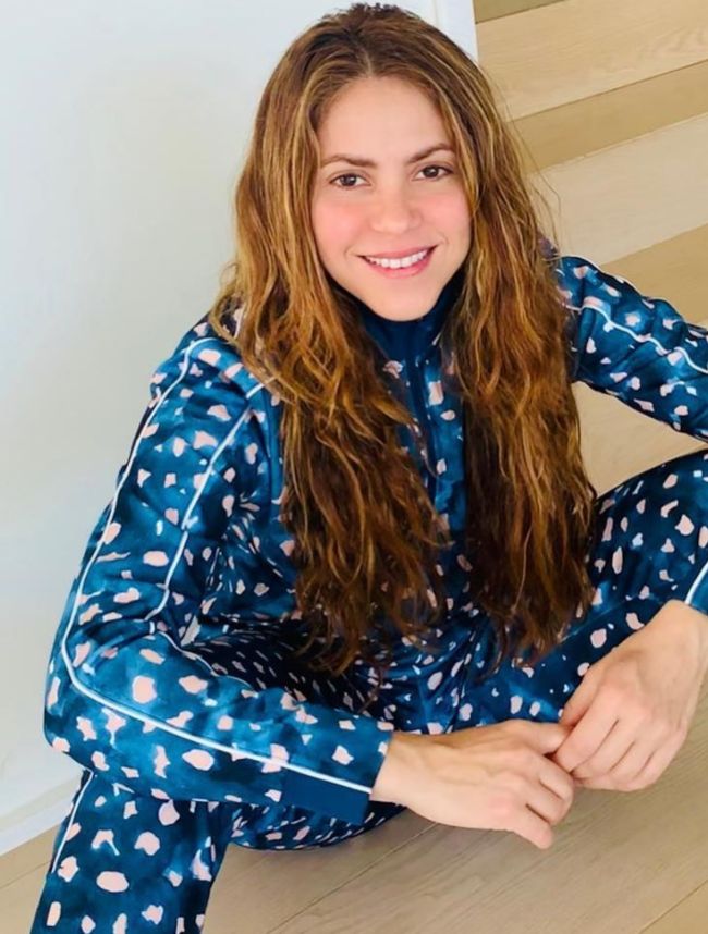 Shakira, probleme cu legea &icirc;n Spania. A folosit un nume fals, iar acum vrea să fugă de pedeapsă