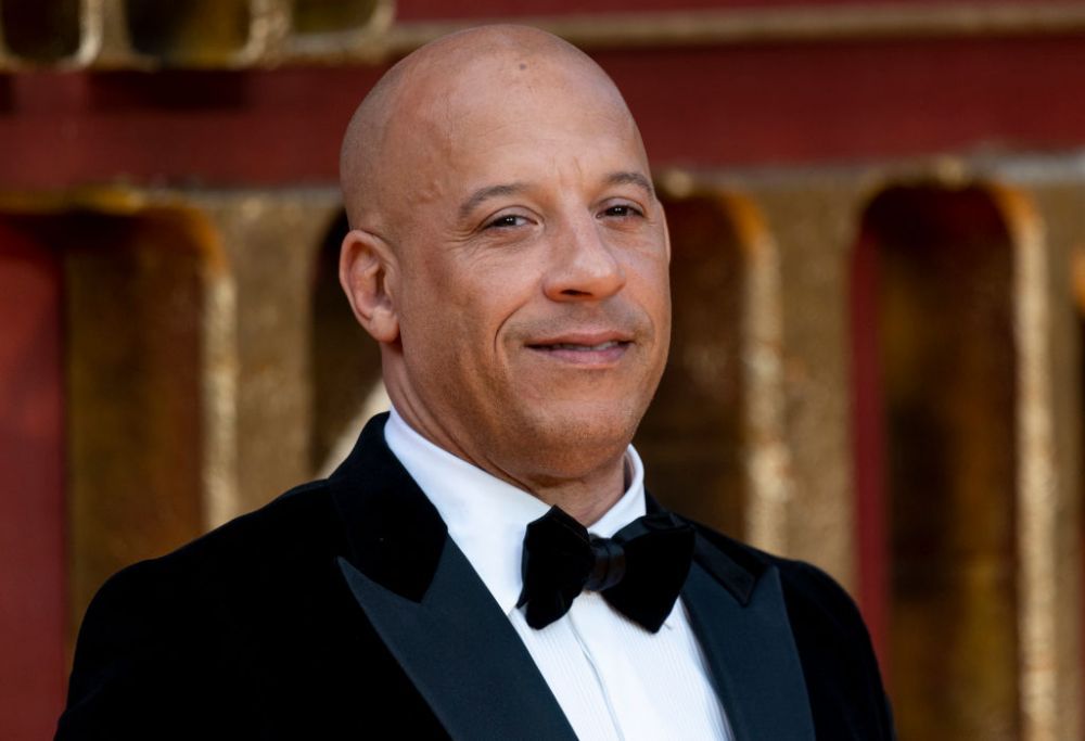 Vin Diesel este, mai nou, c&acirc;ntăreț de muzică pop. Actorul din Fast Furious a lansat primul single &bdquo;Feel Like I Do&rdquo;
