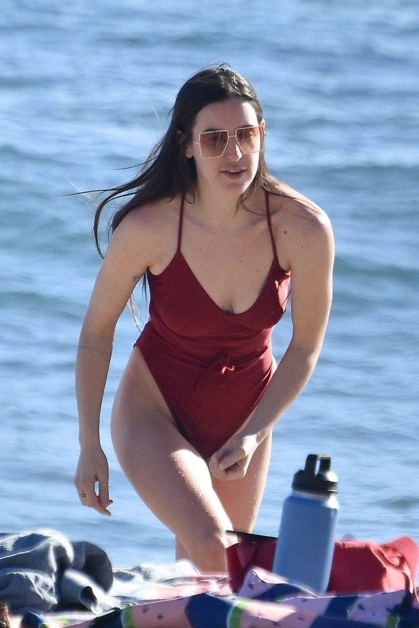 Scout Willis, apariție demnă de invidiat la plajă. Vedeta calcă pe urmele mamei sale, Demi Moore